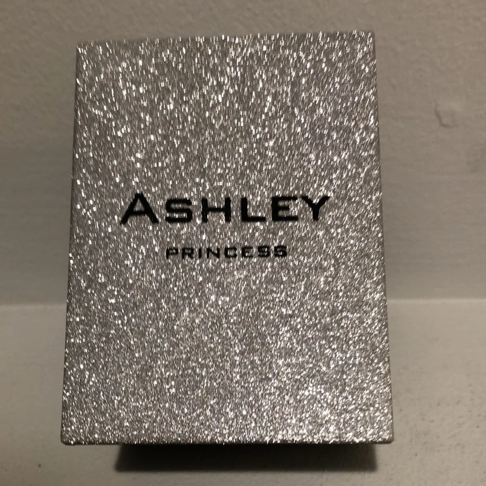 Ladies Wrist Watch - Picture 8 of 11